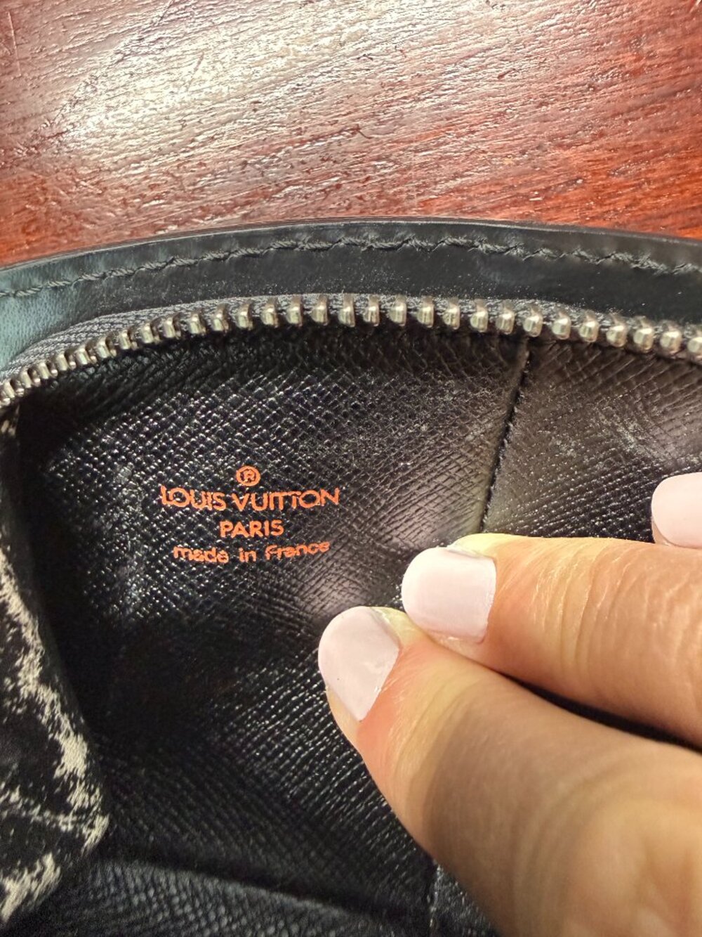 Authentic Louis Vuitton Black Coin Purse - Picture 3 of 9